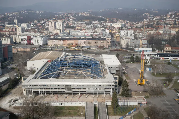 Najveća dizalica u gradu pu&scaron;tena u pogon: Evo na &scaron;to sada sliči Dom sportova