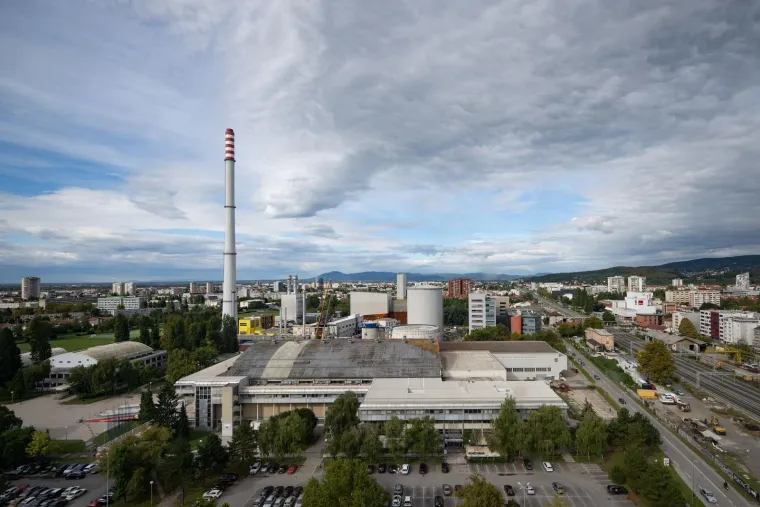 Najveća dizalica u gradu pu&scaron;tena u pogon: Evo na &scaron;to sada sliči Dom sportova