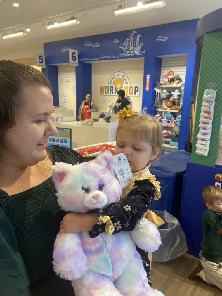 Udomili 17 djece i posvojili četvero, a sada je trudna: 'Ovo je ostvarenje sna!'