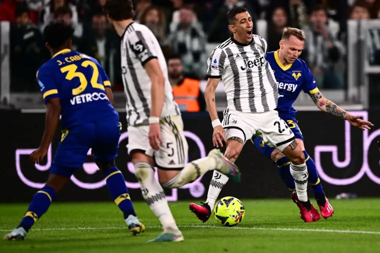 12. JUVENTUS - 74 milijuna eura. 