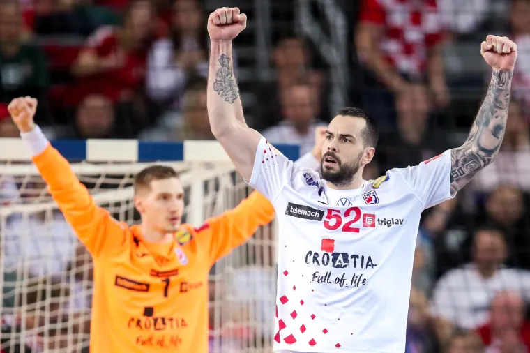 Leon &Scaron;u&scaron;nja jako je bitan za 5-1 obranu kao taj srednji visoki u zoni. Partner u "zločinu" mu je Marko Mamić. 