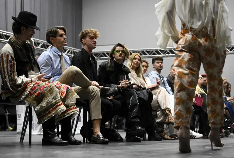 Poznati na modnoj reviji Robeta Severa "Symphony 9"