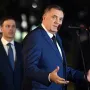 Odvjetnički tim čelnika bosanskih Srba Milorada Dodika još nije siguran hoće li se on žaliti na prvostupanjsku presudu kojom je osuđen na godinu dana zatvora i šest godina zabrane političkog djelovanja, potvrdio je u četvrtak Dodikov odvjetnik Goran Bubić.
