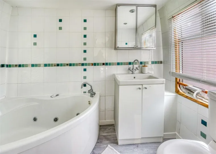 Ova lokacija, uz jedinstveni smje&scaron;taj, čini Coalport Station izuzetno privlačnom destinacijom.