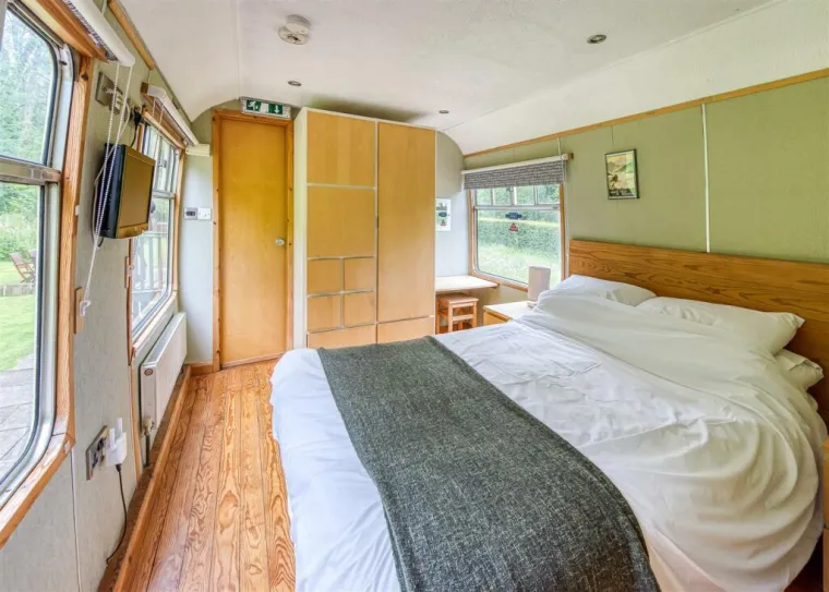 Dio nekada&scaron;nje željezničke pruge sada je dio Nacionalne biciklističke mreže.