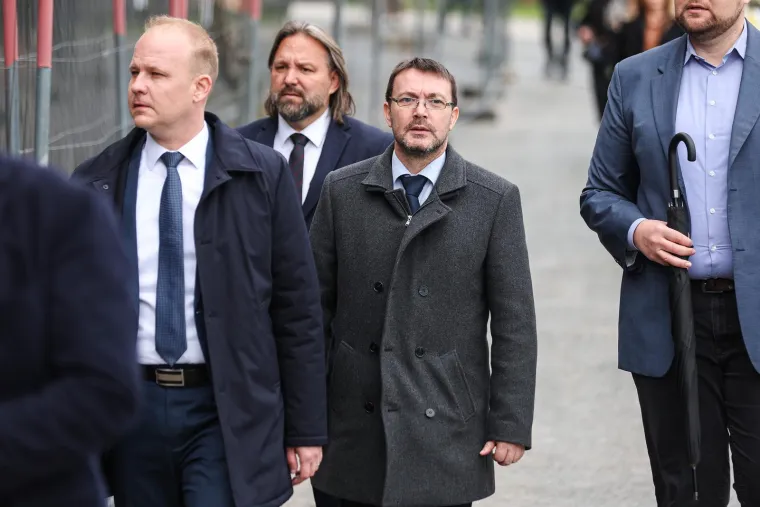 Posljednji ispraćaj predsjednika Vrhovnog suda: Brojni političari oprostili se od Radovana Dobronića