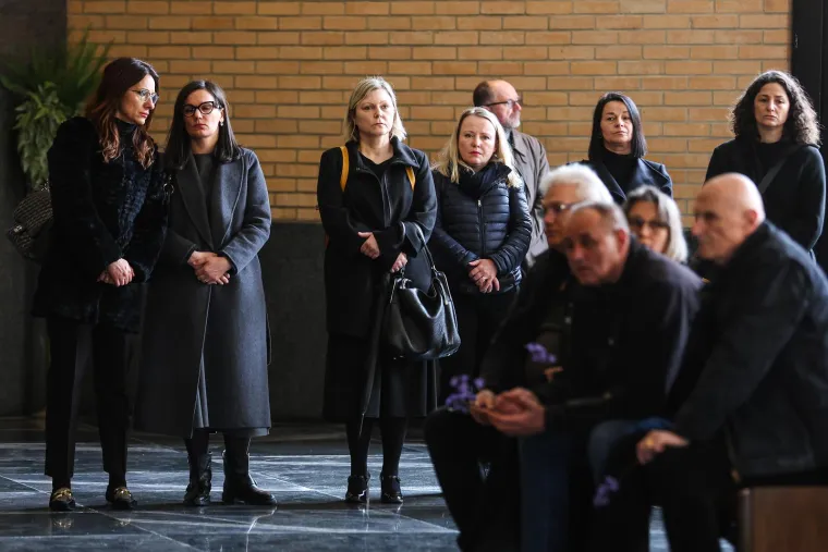 Posljednji ispraćaj predsjednika Vrhovnog suda: Brojni političari oprostili se od Radovana Dobronića