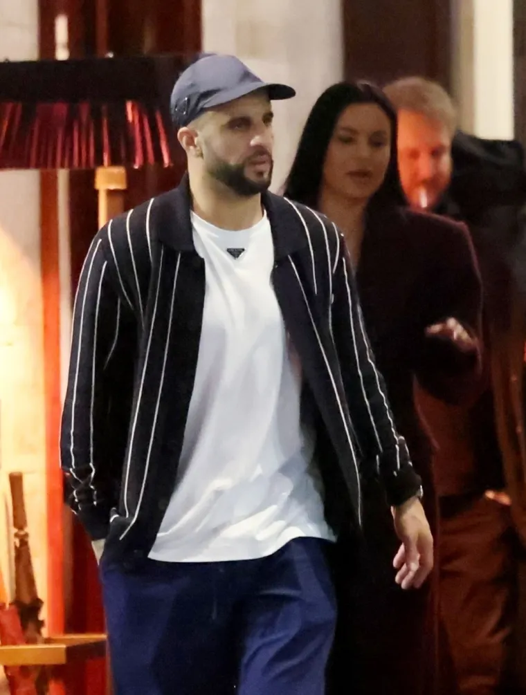 Kyle Walker nije znao kako je u fokusu kamere prije izlaska iz hotela i odlaska u noćni klub u Milanu. 