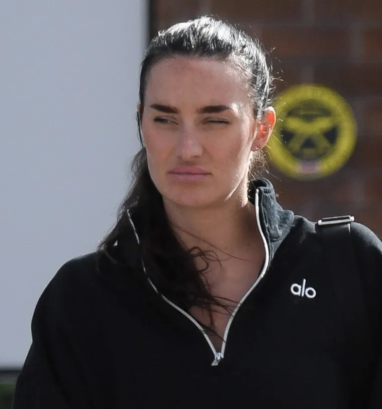 ANNIE KILNER NIJE LAKO: Supruga Kyle Walkera se pita &scaron;to to njoj opet sve treba?! Htjela je spasiti brak, jo&scaron; uvijek to želi, ali sve opet ide u istom smjeru. 