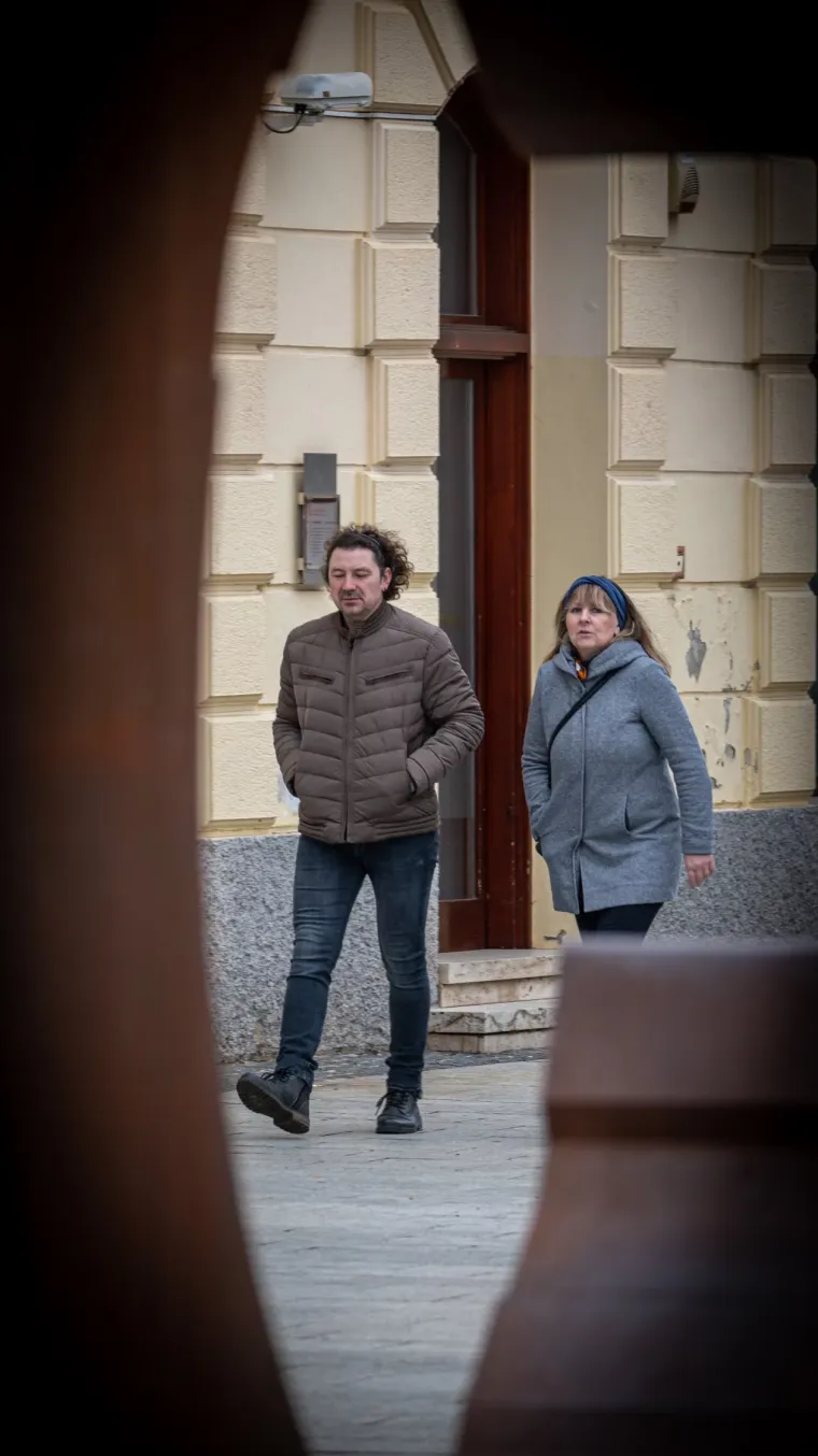 Neki su se kod odabira odjeće ipak držali tamnijih boja.