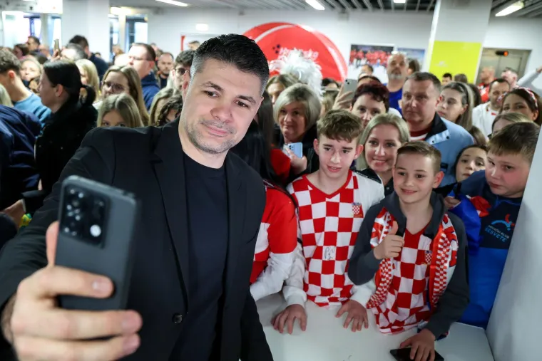 Na&scaron;i su imali strpljenja za svakoga tko je htio bilo kakvu uspomenu