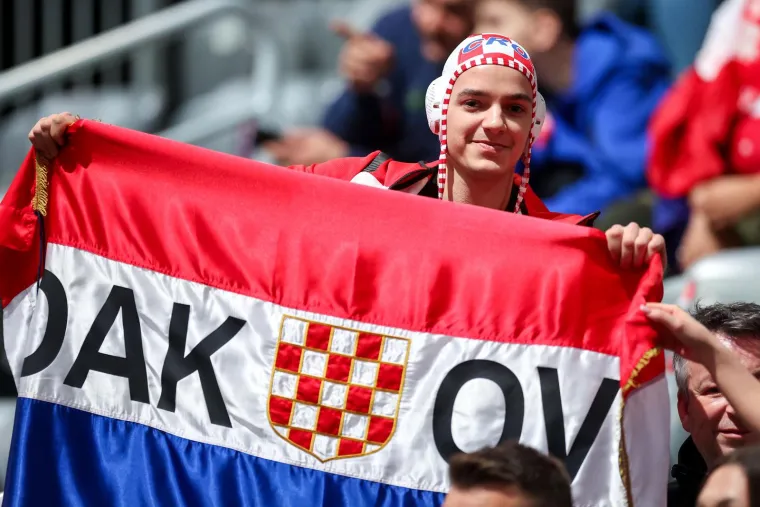 Na&scaron;e rukometa&scaron;e gleda hrvatski 'Zorro osvetnik', a dobio je i opaku konkurenciju