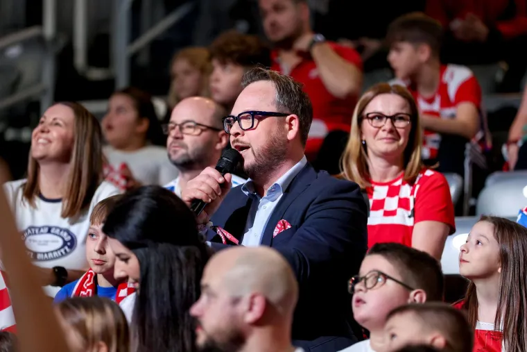 Na&scaron;e rukometa&scaron;e gleda hrvatski 'Zorro osvetnik', a dobio je i opaku konkurenciju