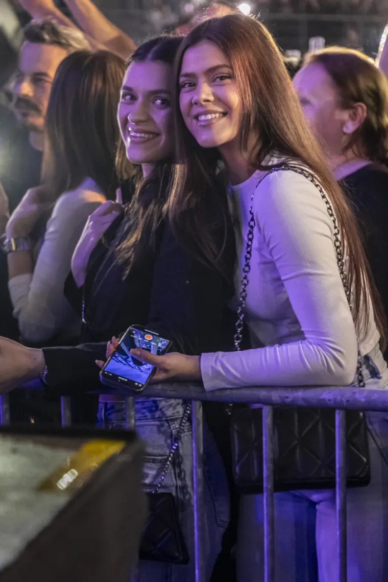 Beogradski bend priredio spektakl, no osječke djevojke ukrale show: Koncert kakav se rijetko viđa