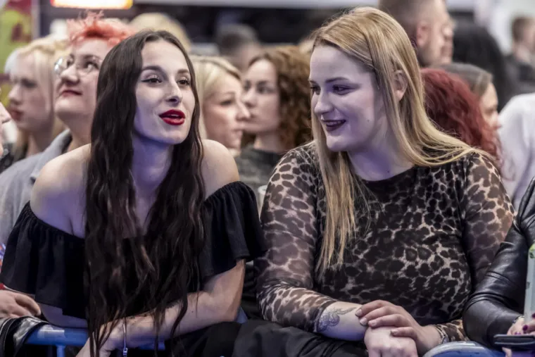 Beogradski bend priredio spektakl, no osječke djevojke ukrale show: Koncert kakav se rijetko viđa