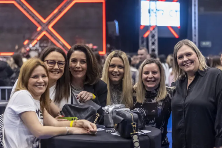 Beogradski bend priredio spektakl, no osječke djevojke ukrale show: Koncert kakav se rijetko viđa