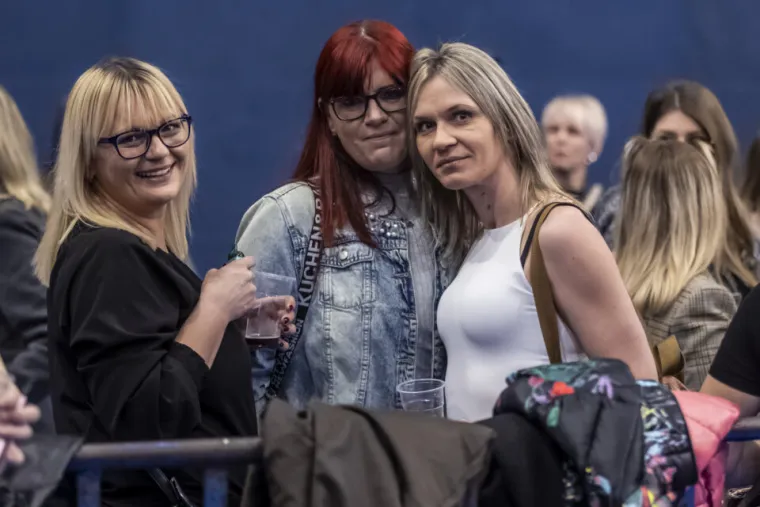 Beogradski bend priredio spektakl, no osječke djevojke ukrale show: Koncert kakav se rijetko viđa