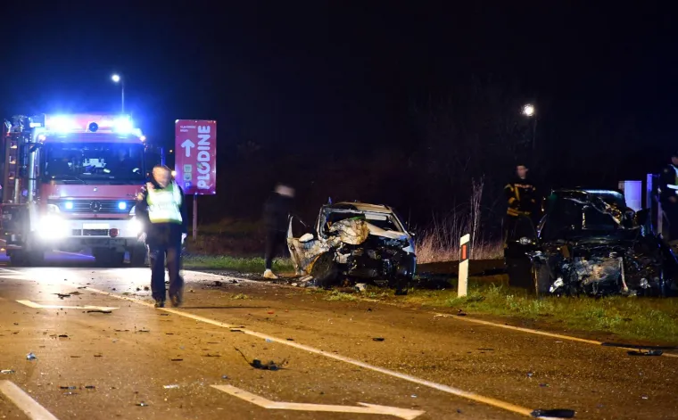 Tužni prizori dan nakon stravične tragedije! Na mjestu nesreće zapaljen lampion