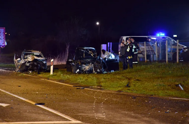 Tužni prizori dan nakon stravične tragedije! Na mjestu nesreće zapaljen lampion