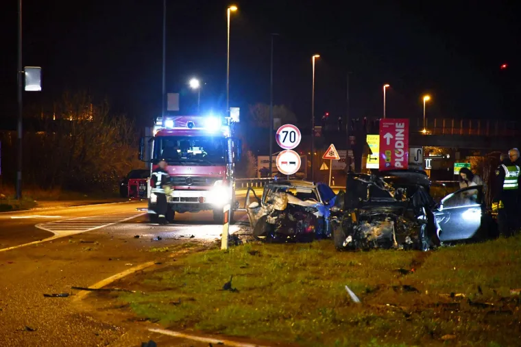 Tužni prizori dan nakon stravične tragedije! Na mjestu nesreće zapaljen lampion