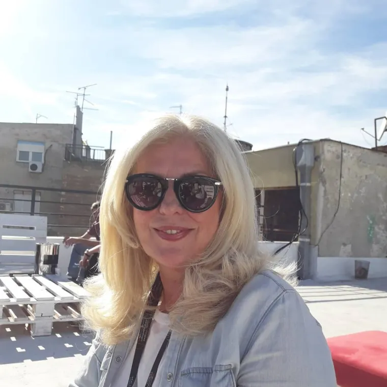 Uz pomoć prijatelja, kolega i obitelji, Ljiljana je izdržala najteže trenutke, pobijedila je karcinom, prošla kroz moždani udar i desetodnevnu komu.