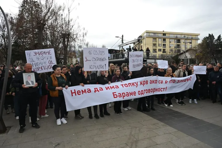 Kritično je 45 pacijenata.