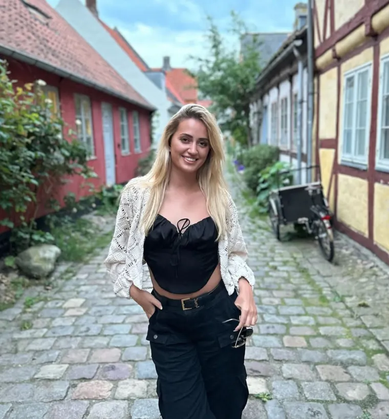 Sjećate se Lorene Farkač? Spojili je s rođakom Luke Modrića, a ona se zaljubila u Francuza i pokrenula biznis