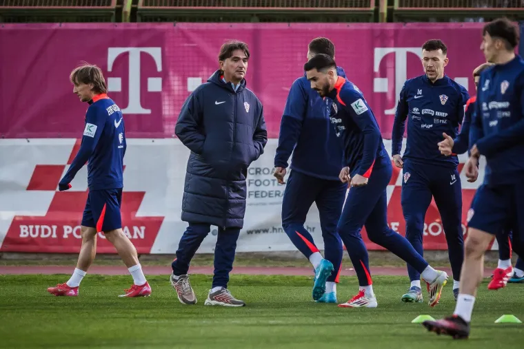 Poprilično ozbiljan je bio Dalić kao da ga ne&scaron;to muči uoči utakmice s Francuskom