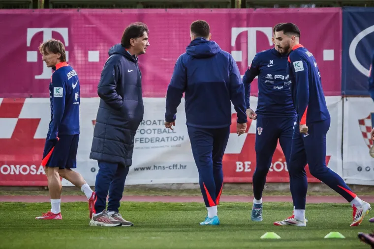 Dalić i Ćorluka zabrinutih lica vodili trening: Situacija je izgledala dosta ozbiljno