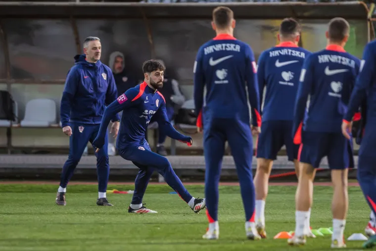 Dalić i Ćorluka zabrinutih lica vodili trening: Situacija je izgledala dosta ozbiljno