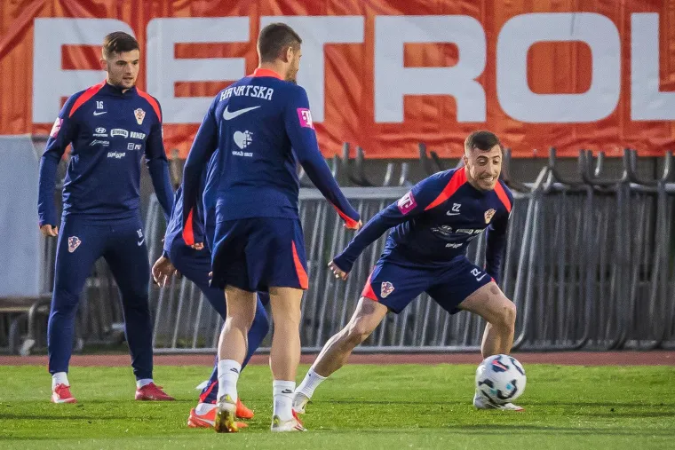 Dalić i Ćorluka zabrinutih lica vodili trening: Situacija je izgledala dosta ozbiljno