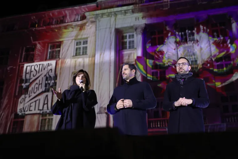 Svjetla preplavila Zagreb: Pogledajte prizore koje su svi fotografirali