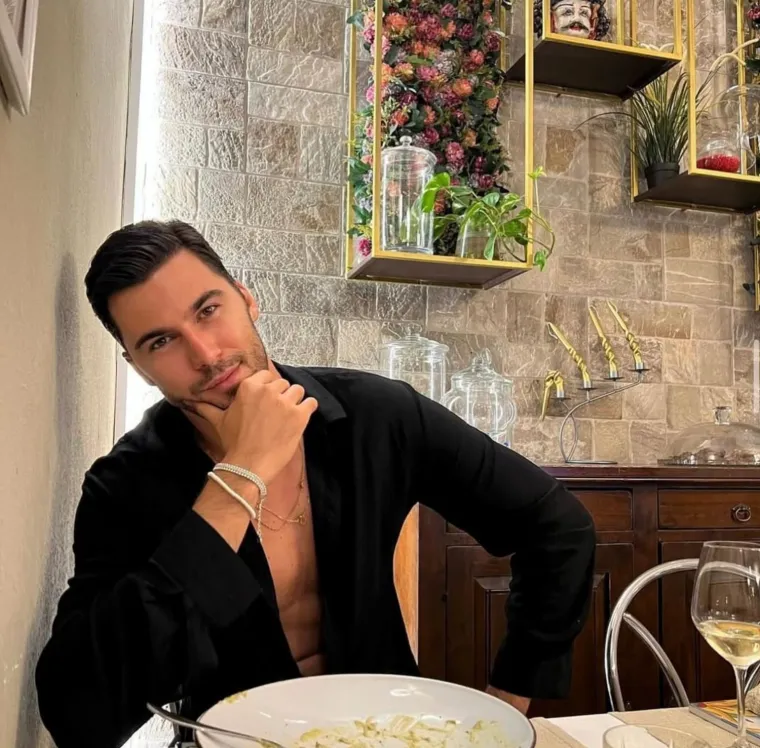 Dean Pelić