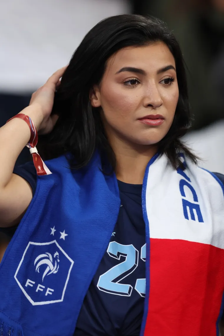  Obitelj Areola trenutno živi u Londonu zbog Alphonseove nogometne karijere, a njihova ljubav prema putovanjima i obiteljskim trenucima često je prisutna na dru&scaron;tvenim mrežama.