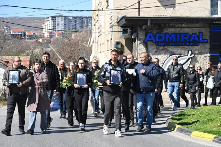 Prizori očaja i boli: Rijeka ljudi oprostila se od poginulih u požaru...