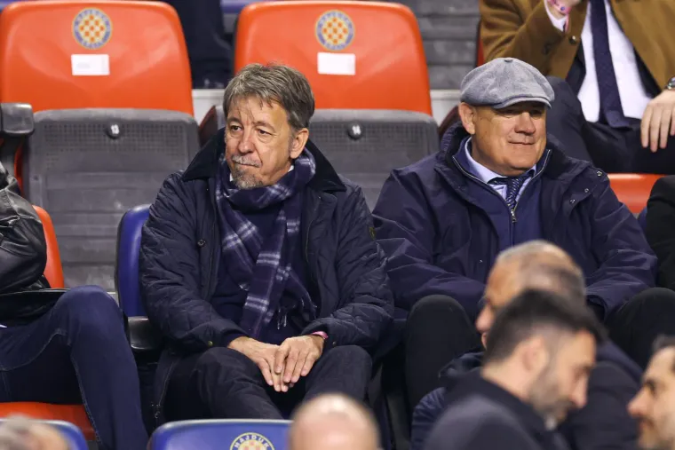 Tu je i legenda Hajduka Zoran Vulić.