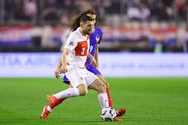 Tko se to ukazao na Poljudu: Kustić pored predsjednika UEFA-e, a pazite &scaron;to iza njih radi legenda Hajduka