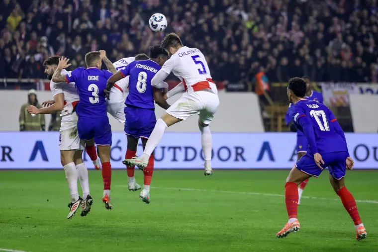 Tko se to ukazao na Poljudu: Kustić pored predsjednika UEFA-e, a pazite &scaron;to iza njih radi legenda Hajduka