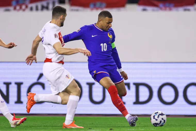 Tko se to ukazao na Poljudu: Kustić pored predsjednika UEFA-e, a pazite &scaron;to iza njih radi legenda Hajduka