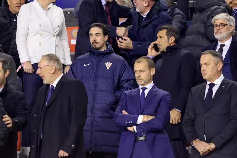 Tko se to ukazao na Poljudu: Kustić pored predsjednika UEFA-e, a pazite &scaron;to iza njih radi legenda Hajduka