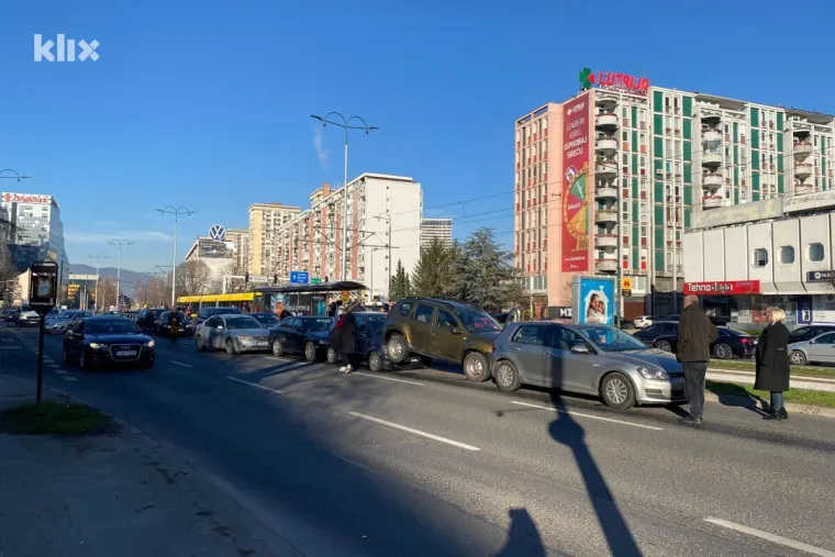 Lančani sudar čak 10 automobila! Ima ozlijeđenih, prizor je nevjerojatan