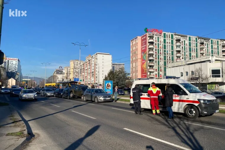 Lančani sudar čak 10 automobila! Ima ozlijeđenih, prizor je nevjerojatan