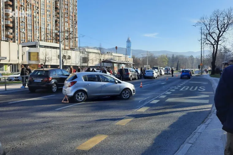 Lančani sudar čak 10 automobila! Ima ozlijeđenih, prizor je nevjerojatan