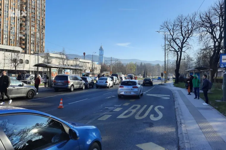 Lančani sudar čak 10 automobila! Ima ozlijeđenih, prizor je nevjerojatan
