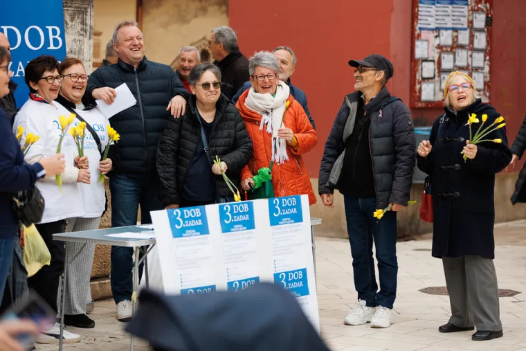 Osmijehom oborile s nogu: Zadranke pro&scaron;etale &scaron;picom, nema tko ih nije gledao