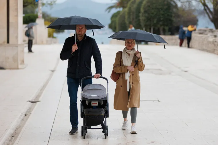 Osmijehom oborile s nogu: Zadranke pro&scaron;etale &scaron;picom, nema tko ih nije gledao