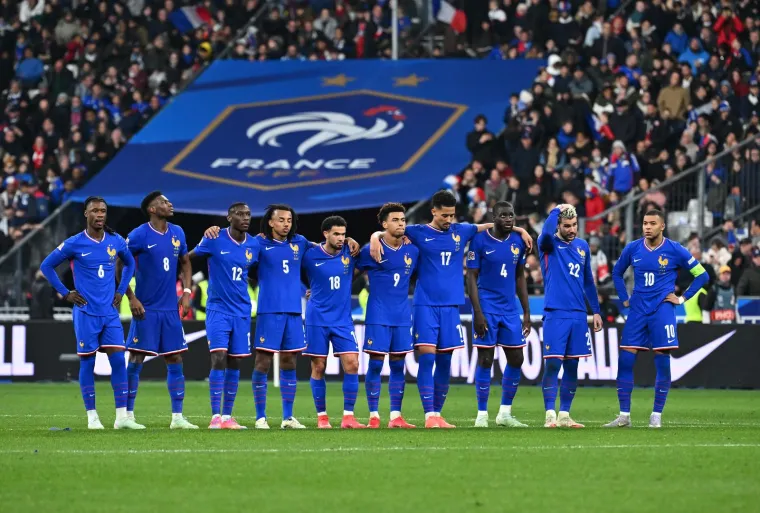 Ni Francuzima nije bilo lako kad su njihovi igrači počeli promašivati. Drama je dosegla vrhunac na Stade se Franceu. 