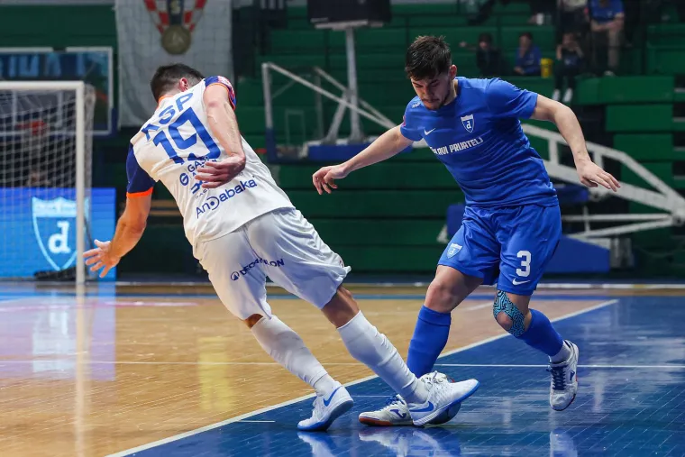 Boysi gađali igrače Torcide, malonogometaši Futsal Dinama povukli rijetko viđeni potez