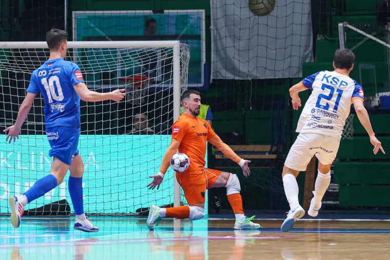 Boysi gađali igrače Torcide, malonogometaši Futsal Dinama povukli rijetko viđeni potez