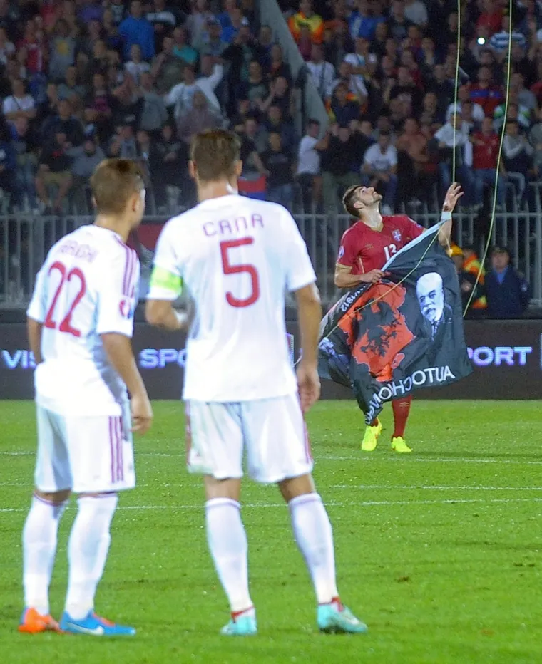 Ispovijest albanskog kapetana o kaosu u Beogradu: 'Udarao sam Srbina dok se nije onesvijestio'